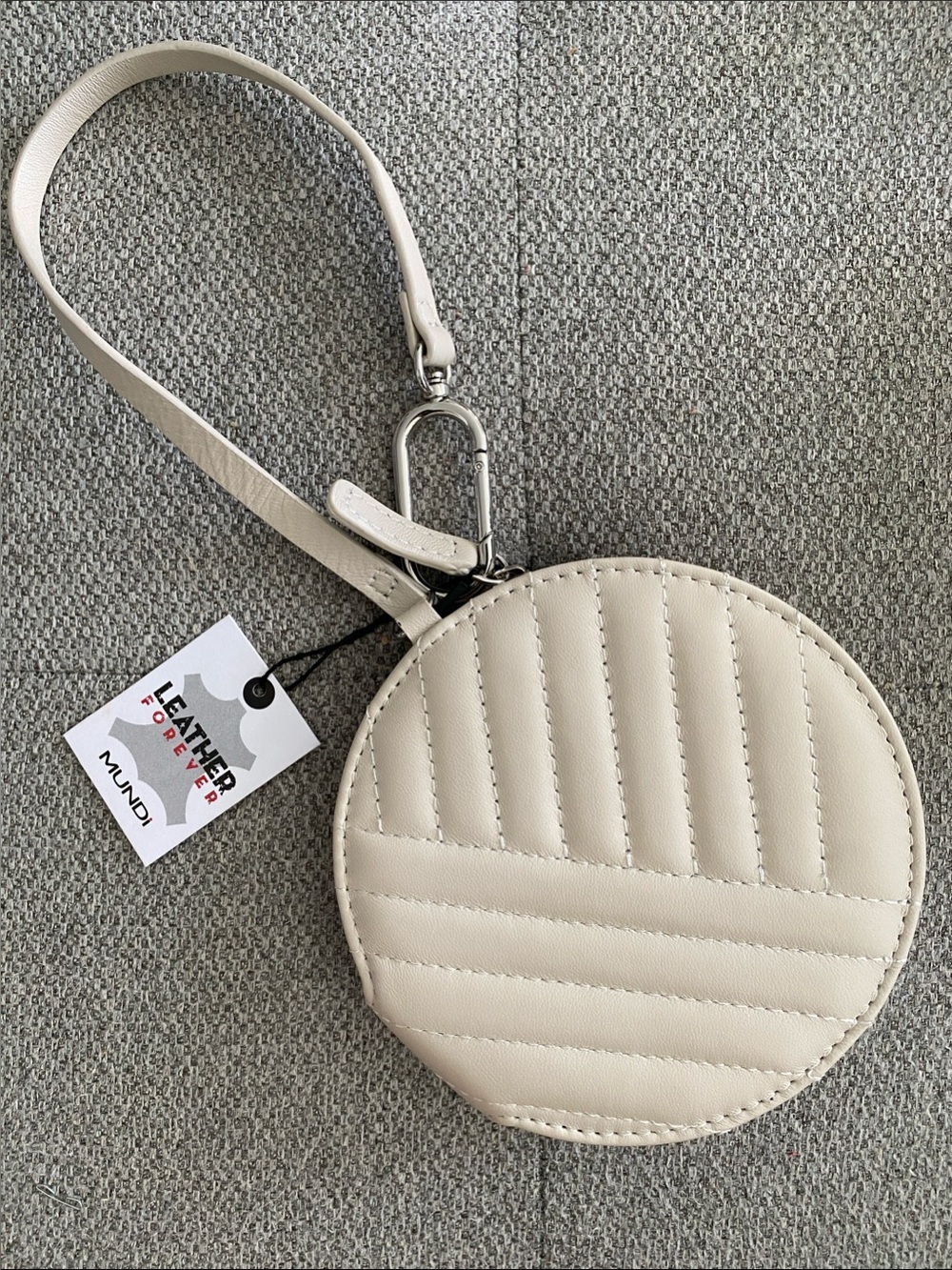 Mundi Quilted Round Wristlet - BNWT